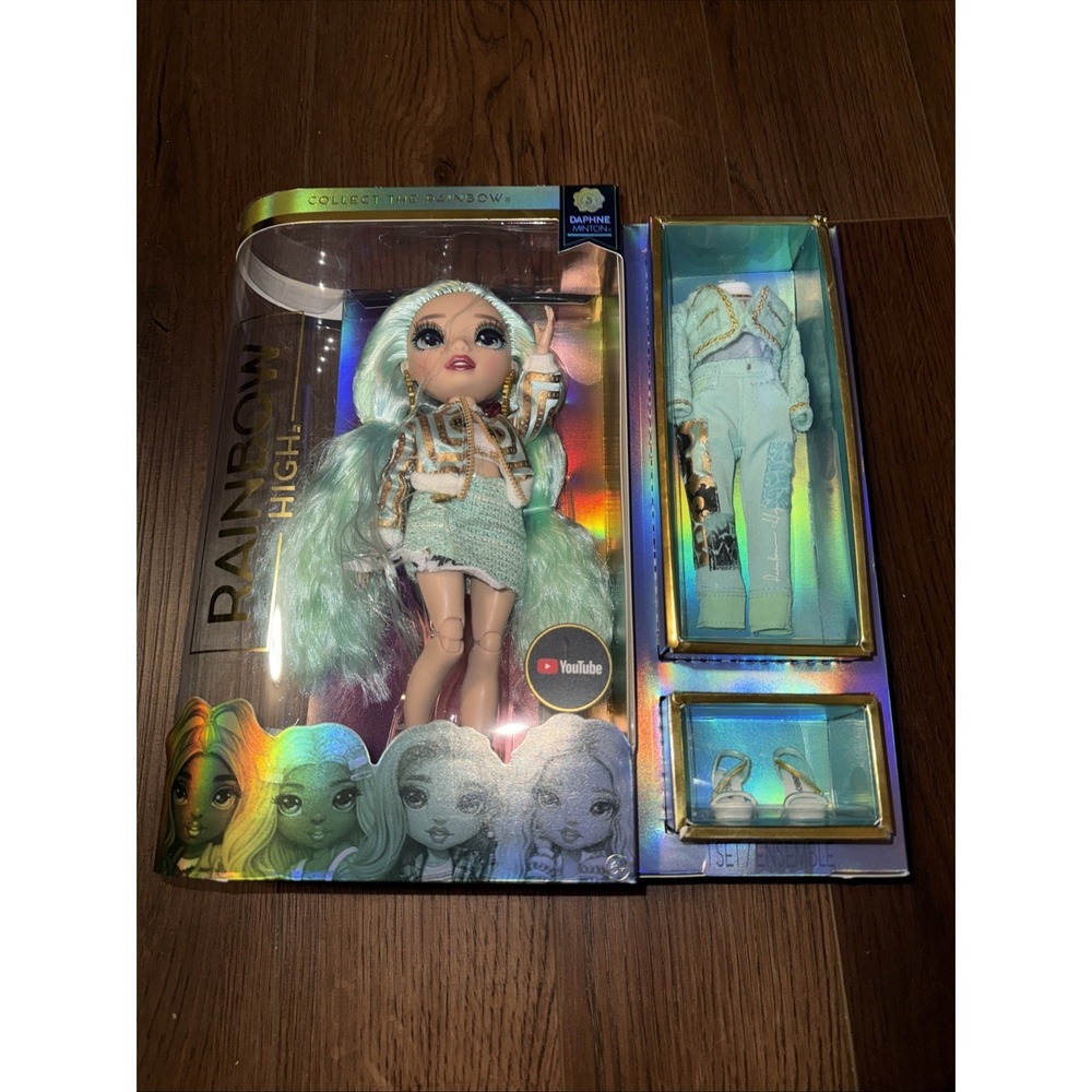 Rainbow High Series 3 Daphne Minton 2021 MGA Doll  Mint Color  New In Box